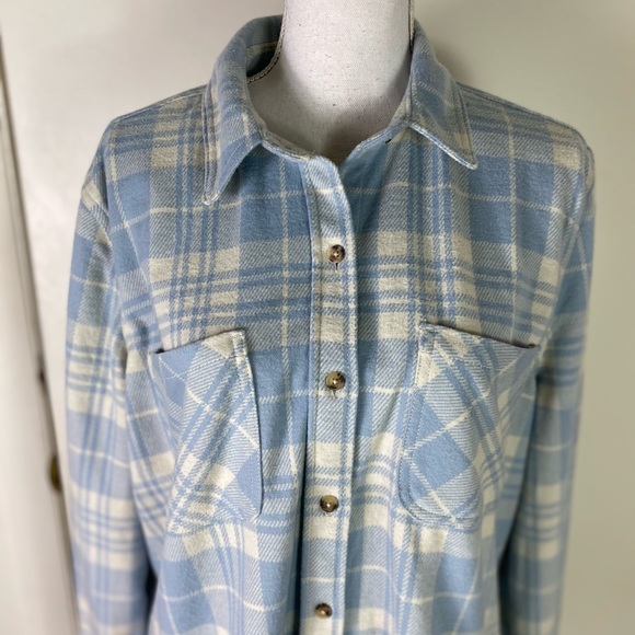 Casa Cabana women XL Sienna soft blue white plaid button flannel Shirt Pockets - Picture 3 of 11